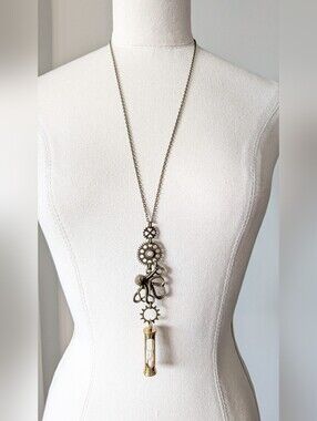 NWOT Steampunk Octopus Hourglass Pendant Bronze Necklace